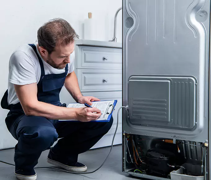 Why Leominster, MA Homeowners Choose Leominster Appliance Pro for Refrigerator Leak Repair?